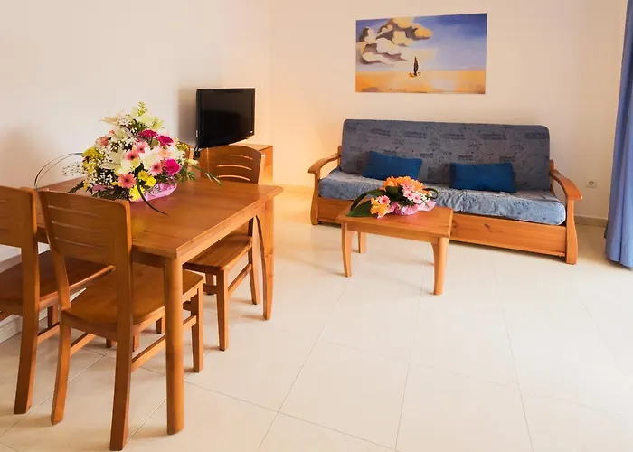 Inmosantos Daniel Apartment Roses